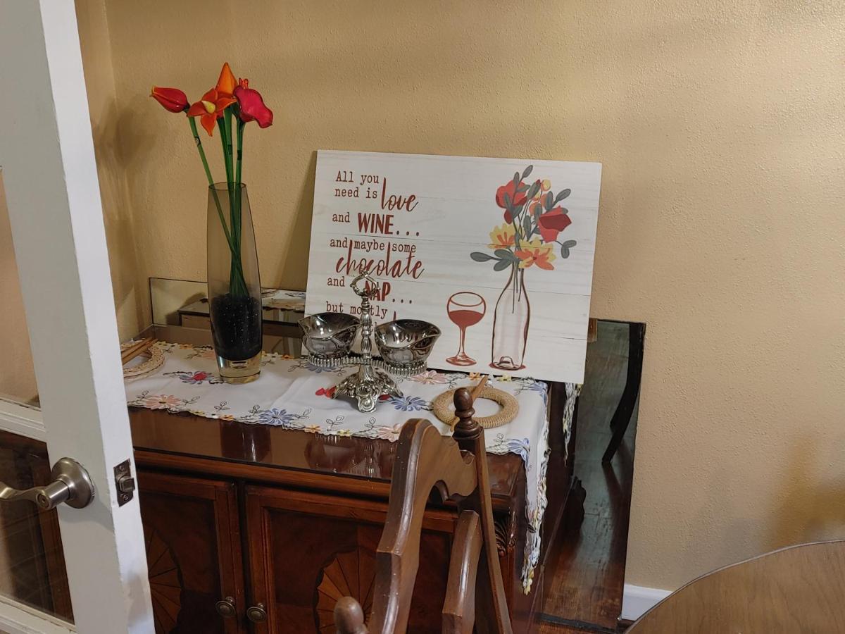 The Kind House Hosting, Low Monthly Rates, Traveling Nurses, Fletc, & Travelers! Brunswick Exteriér fotografie